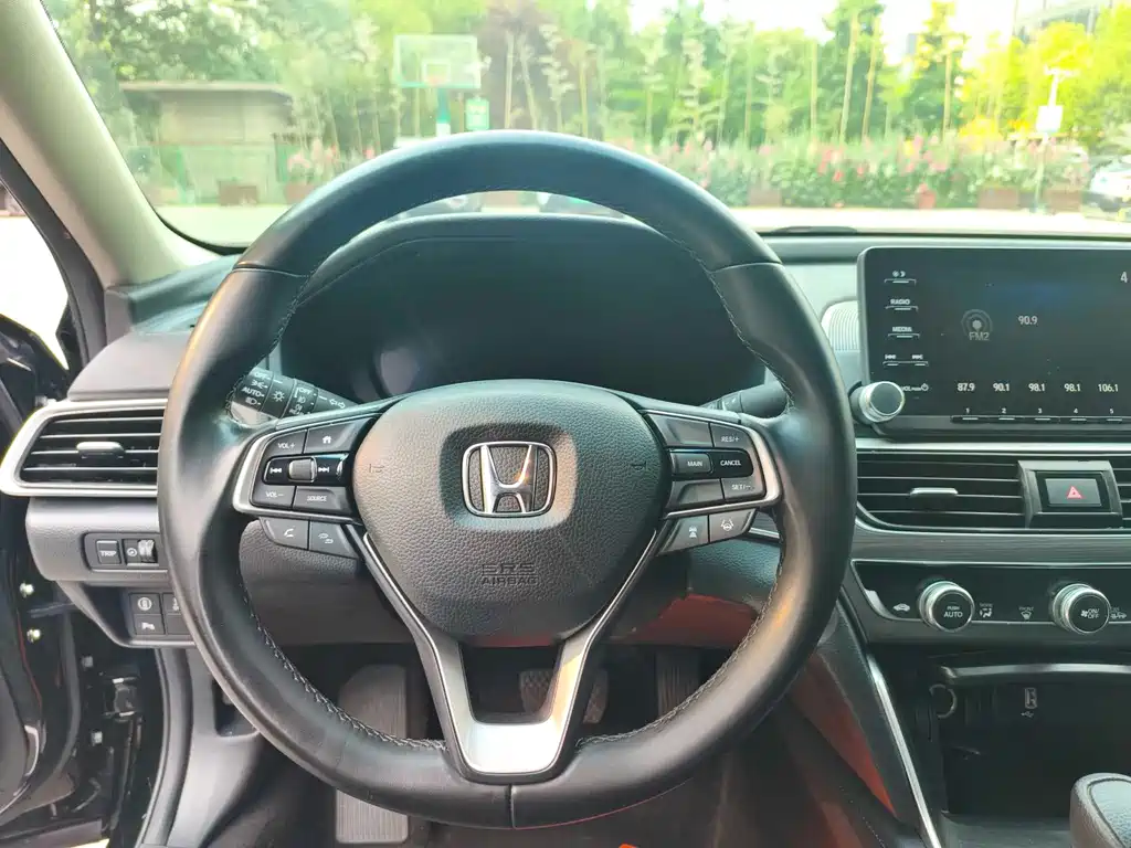 Honda Accord 2021 — фото 11