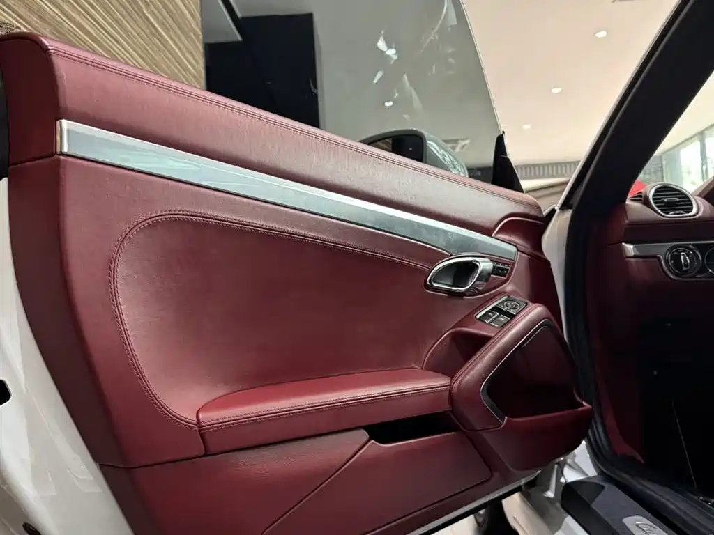 Porsche 718 2018 — фото 13