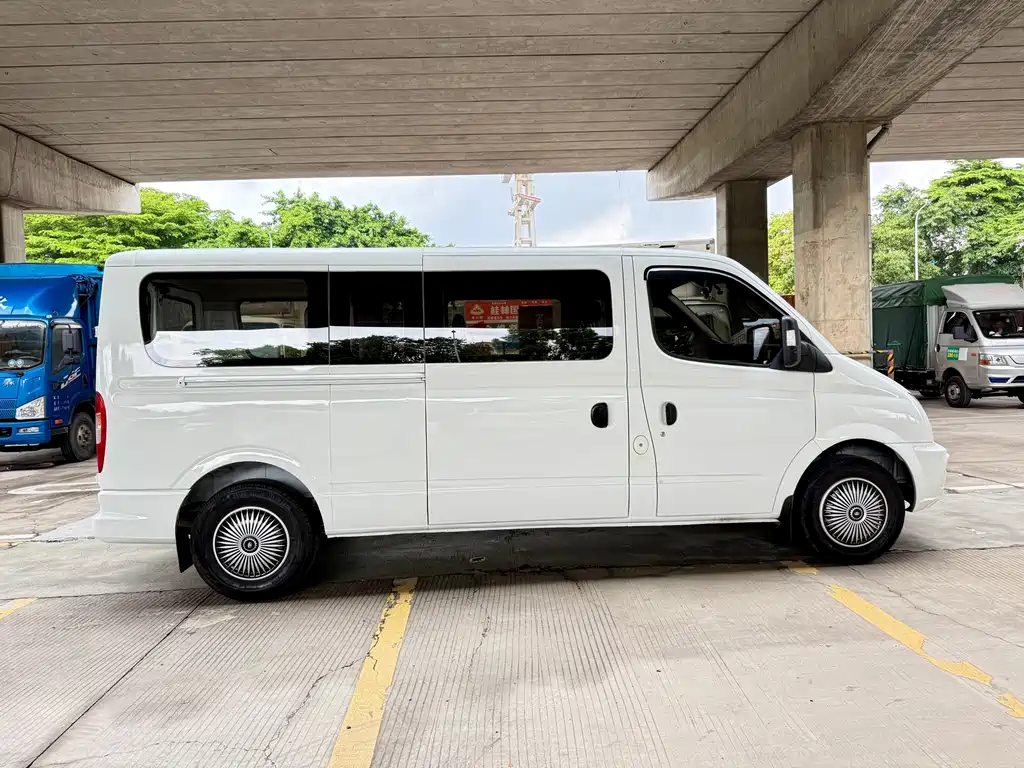 Maxus V80 2023