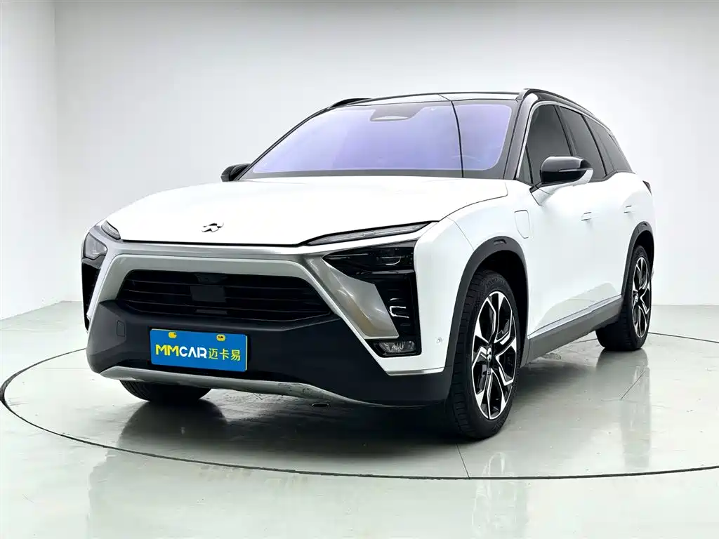 NIO ES8 2021