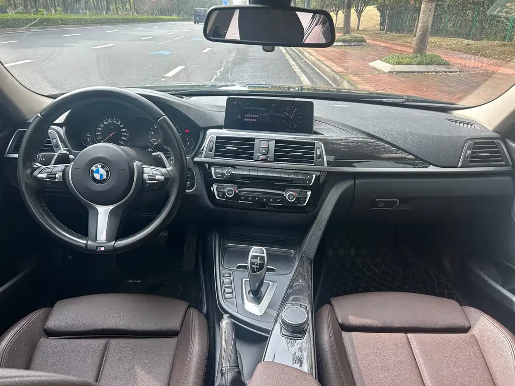 BMW 3 Series 2019 — фото 4