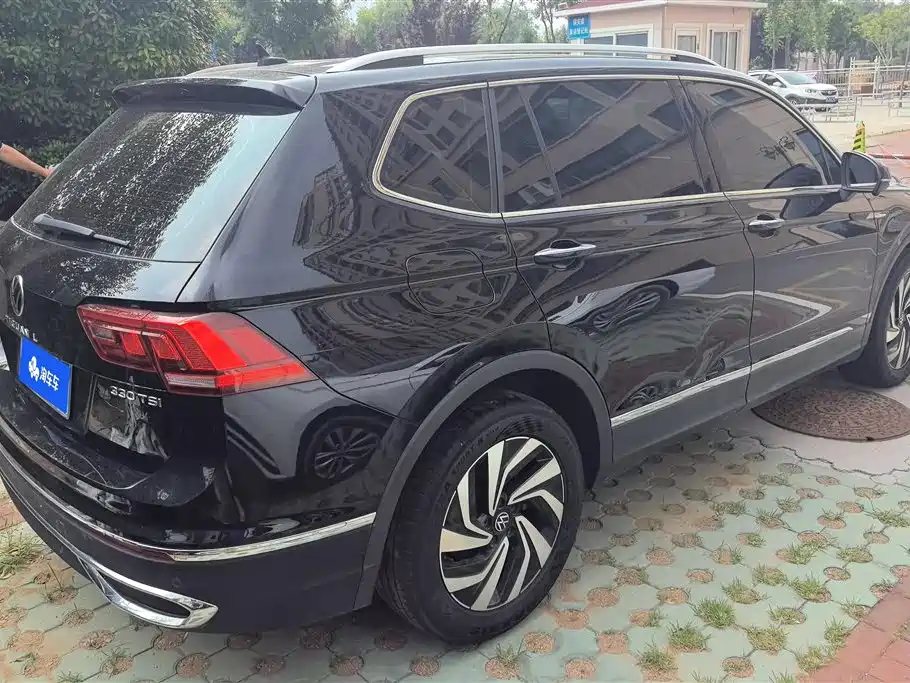 Volkswagen Tiguan L 2022 — фото 3
