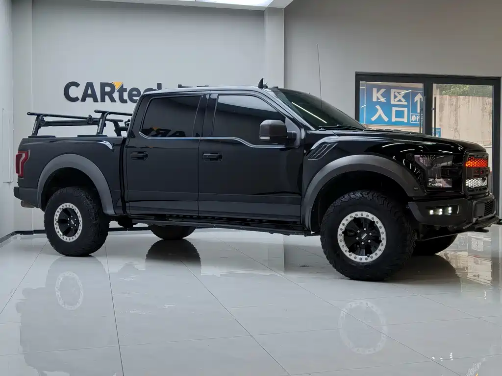 Ford F-150 Raptor 2018 — фото 5