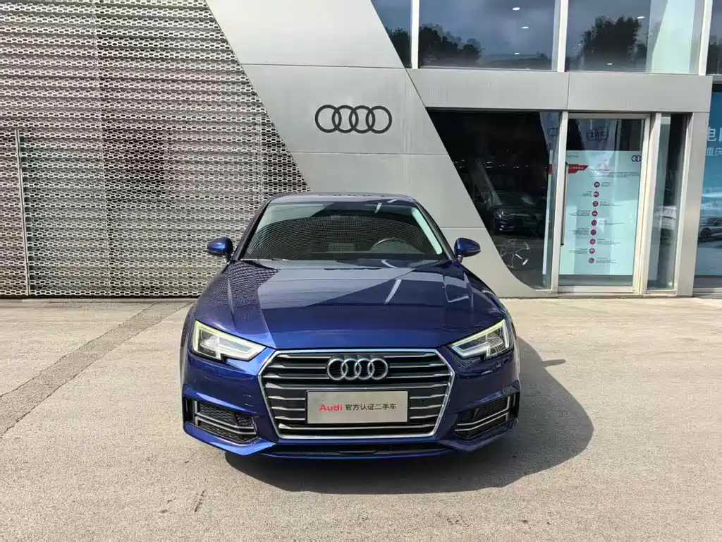 Audi A4L 2019 — фото 2