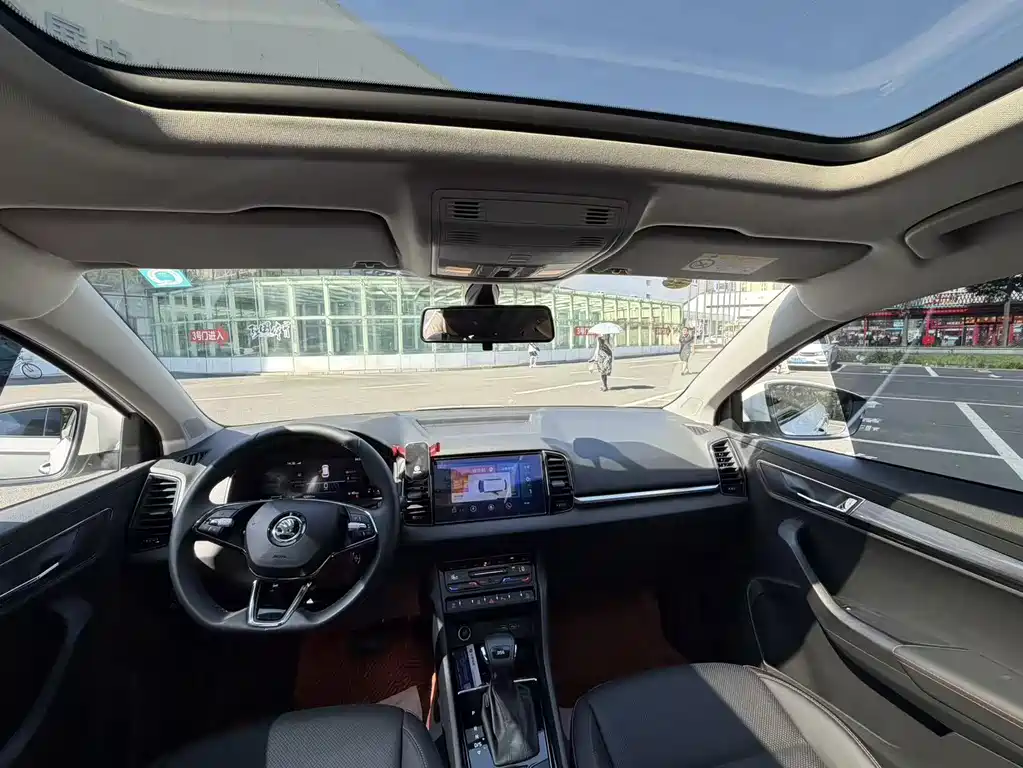 Skoda Karoq 2022 — фото 14