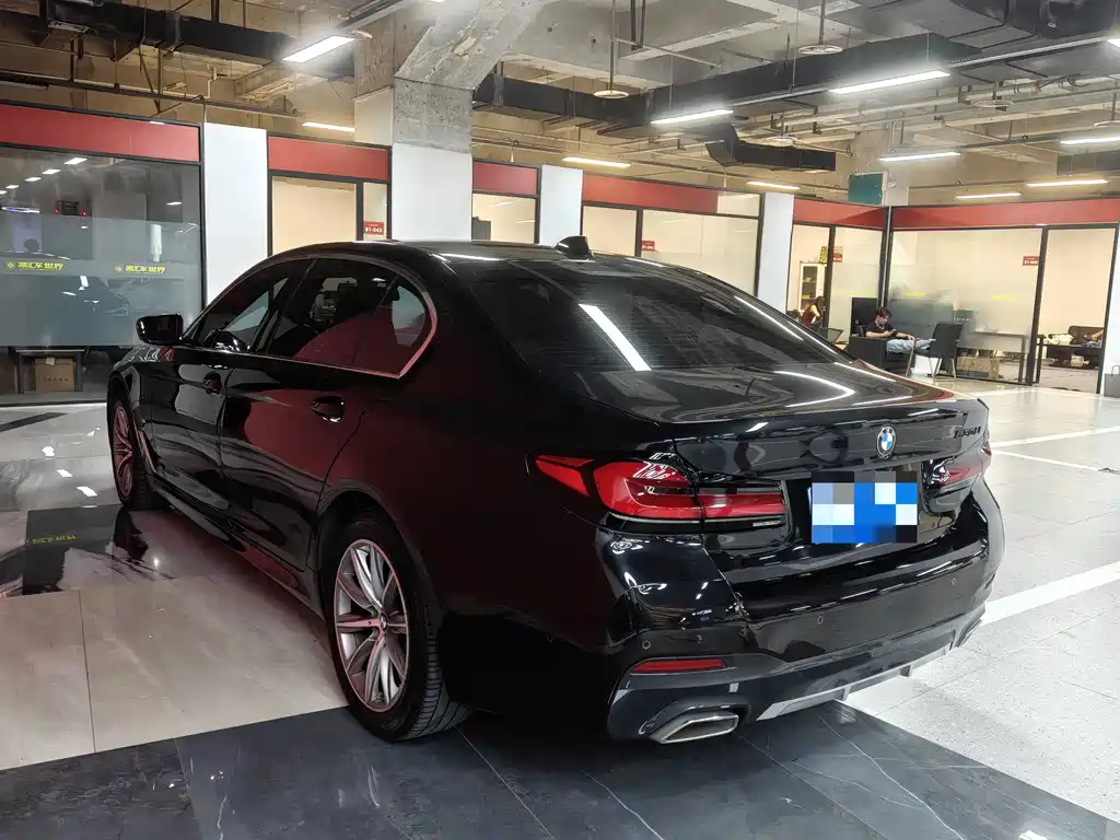 BMW 5 Series 2023