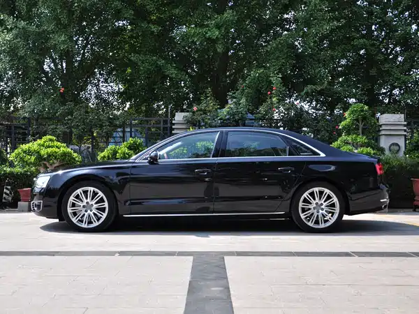 Audi A8 2012