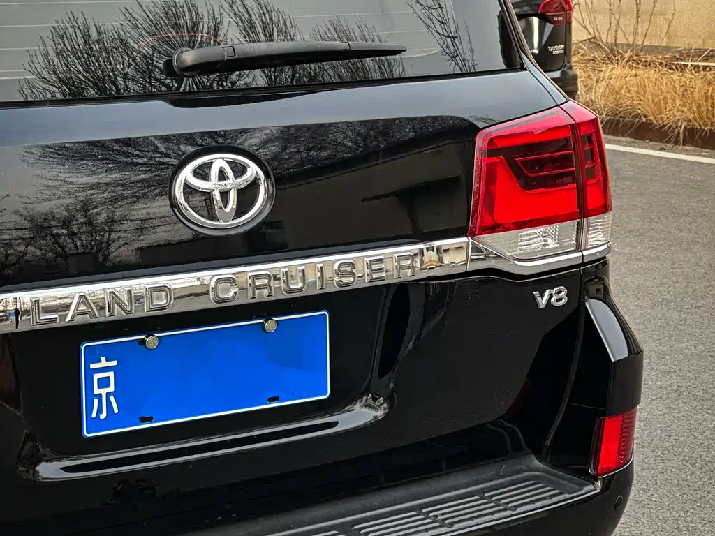 Toyota Land Cruiser 2019 — фото 9