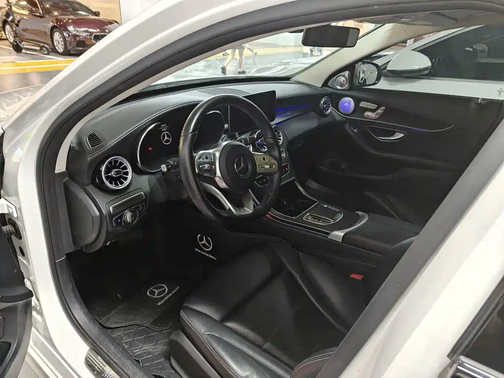 Mercedes-Benz C-Class 2021