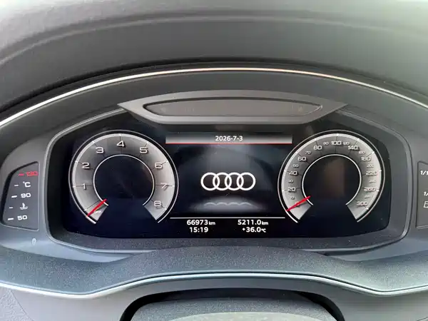Audi A6L 2022
