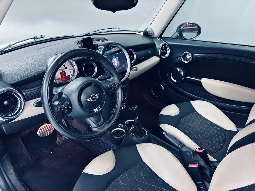 MINI Clubman 2014 — фото 9