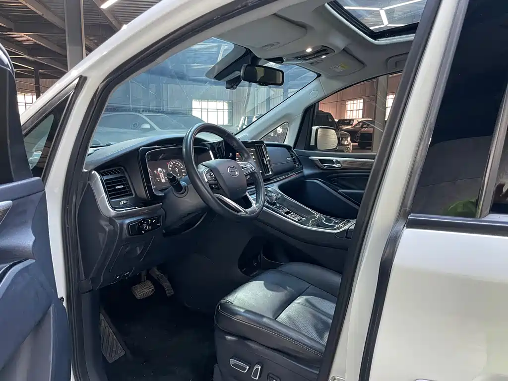 GAC Motor Trumpchi M8 2022 — фото 14