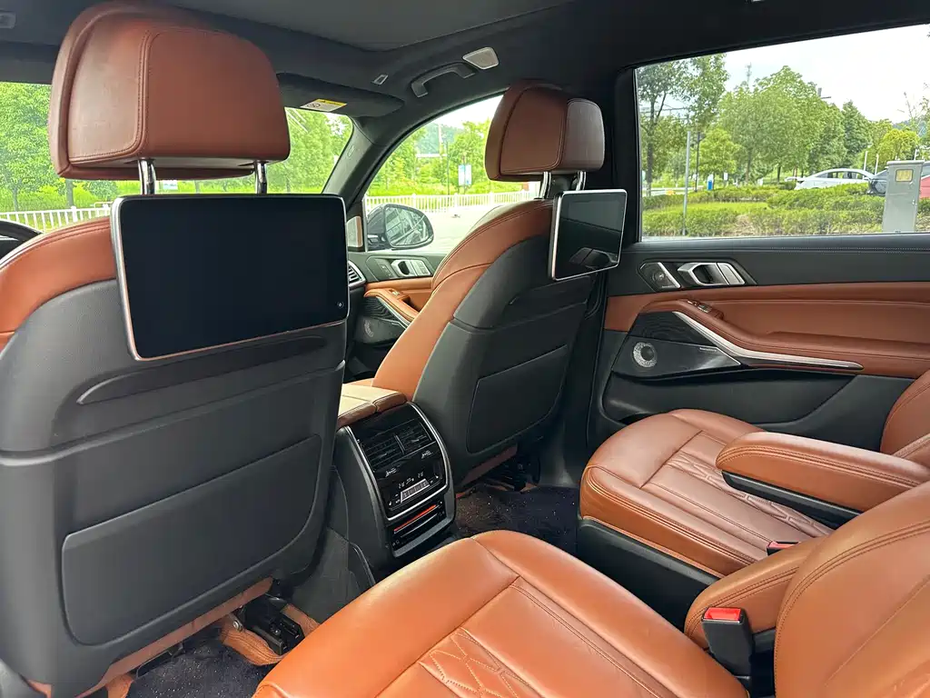 BMW X7 2019 — фото 11