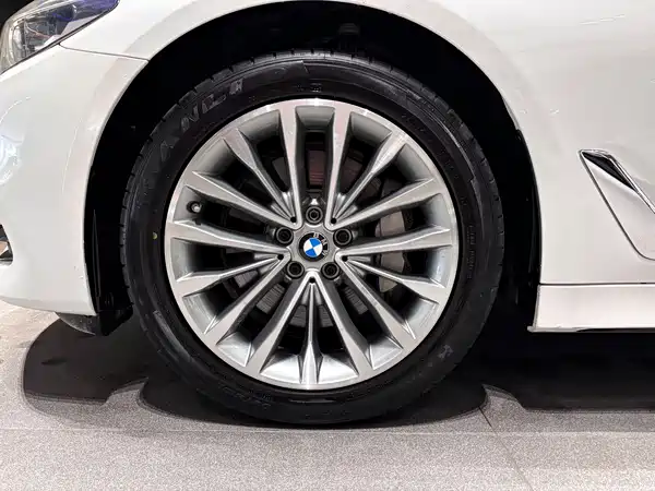 BMW 5 Series 2020
