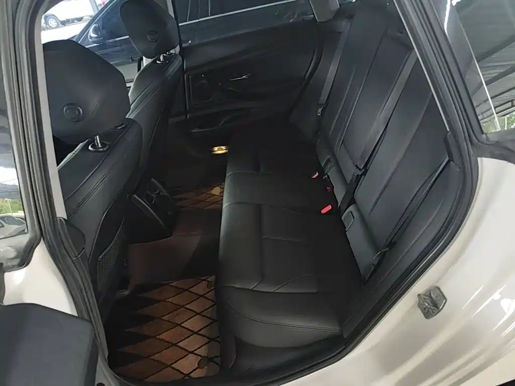 BMW 3 Series GT 2018 — фото 17