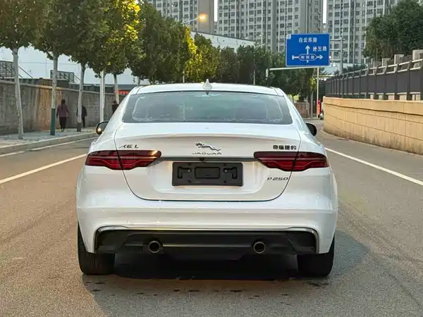 Jaguar XEL 2022