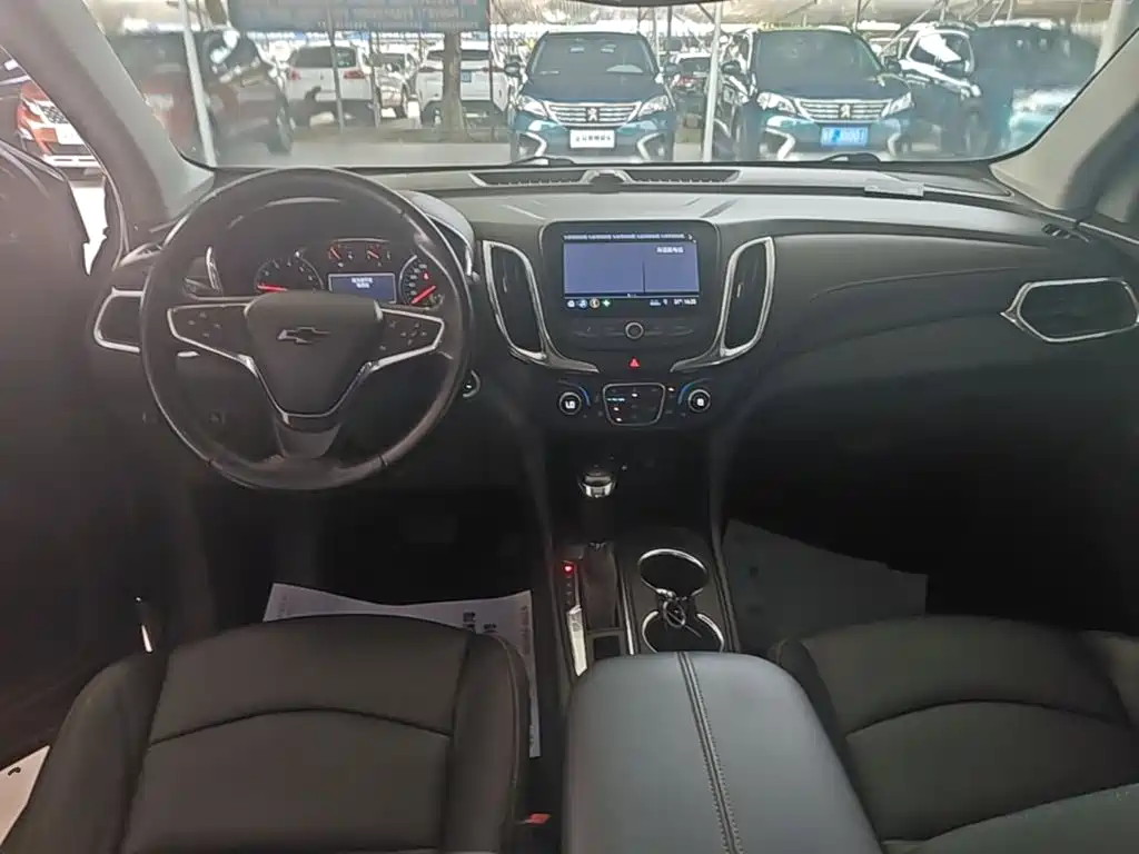 Chevrolet Equinox 2018 — фото 10
