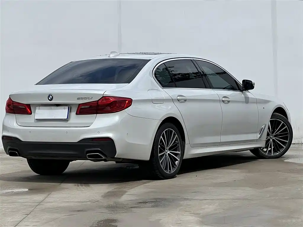 BMW 5 Series 2020
