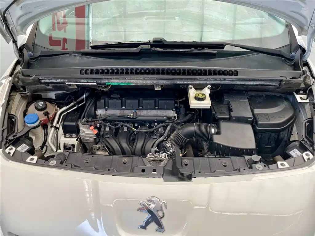 Peugeot 3008 2015 — фото 16