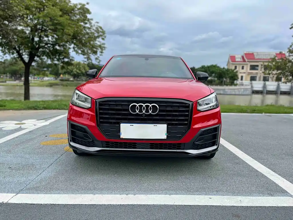Audi Q2L 2020 — фото 10