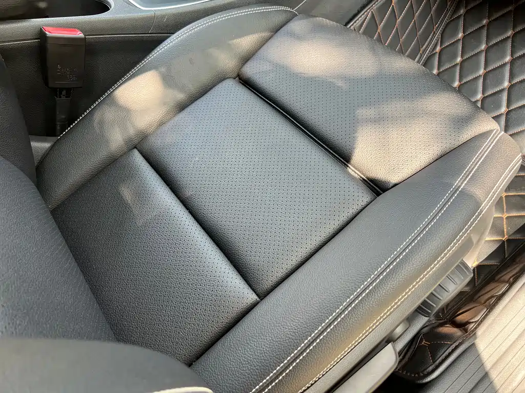Mercedes-Benz GLA 2018 — фото 16