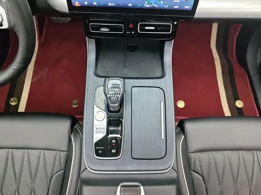 GAC Trumpchi GS8 2025 — фото 16