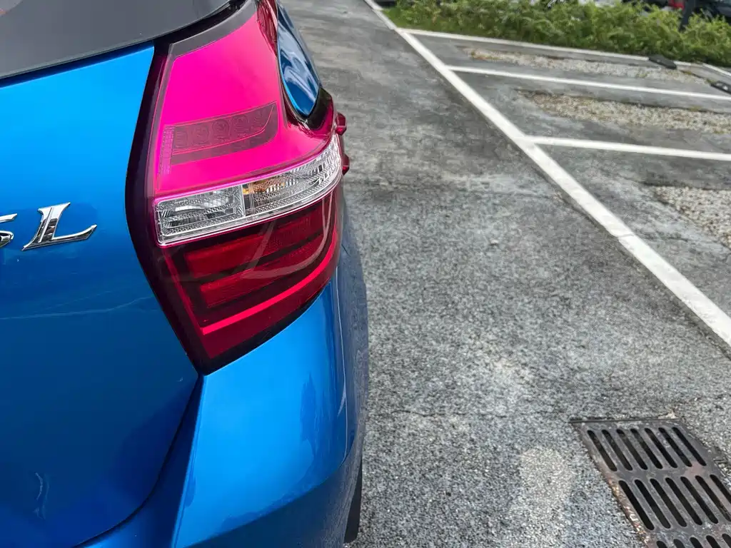 Toyota Yaris L 2017 — фото 9