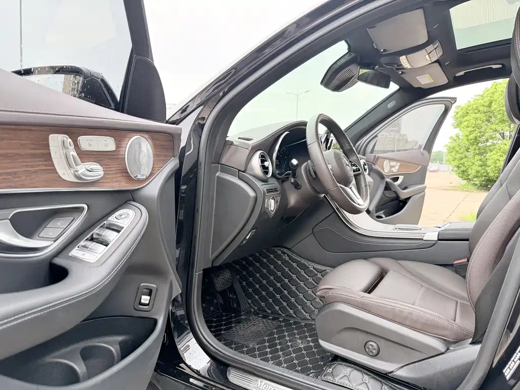 Mercedes-Benz GLC 2021 — фото 13