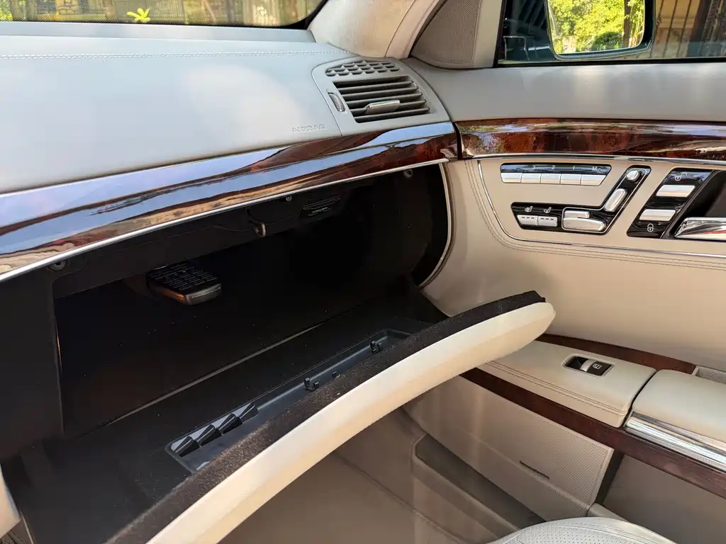Mercedes-Benz S-Class 2011 — фото 16