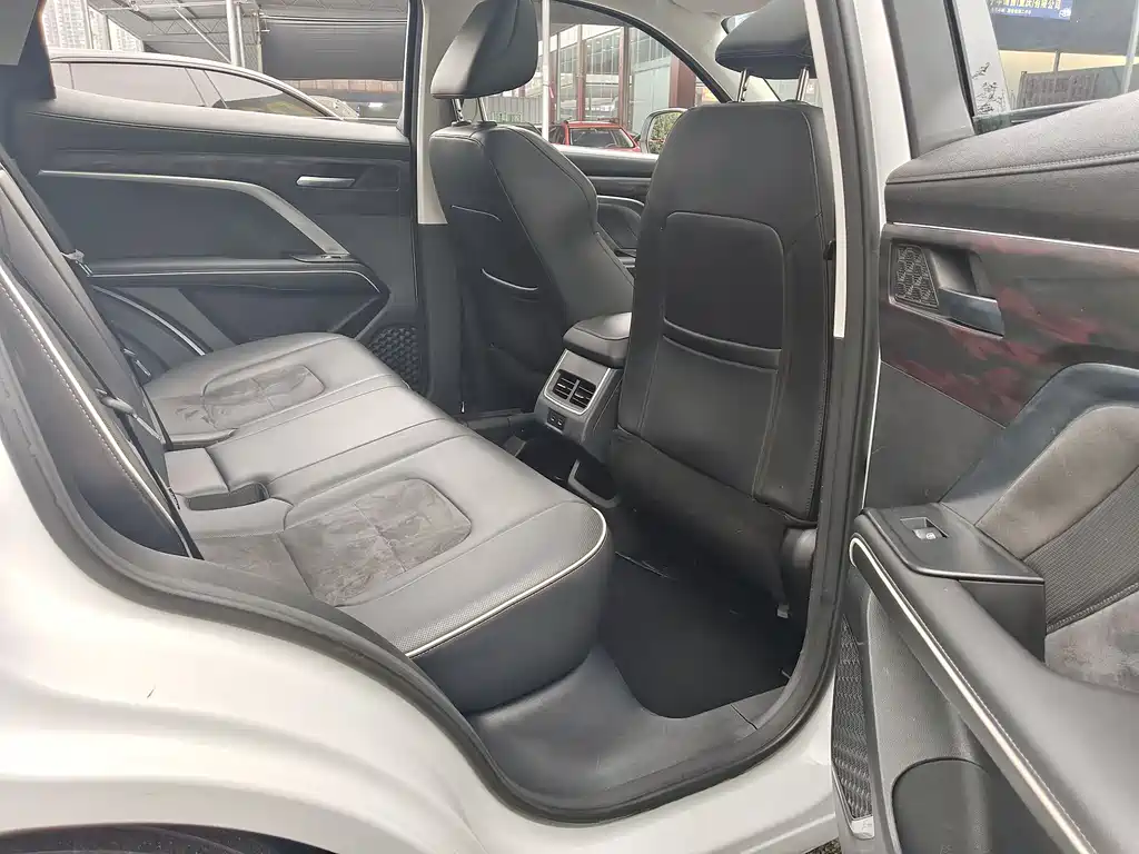 Haval H6 2023 — фото 16