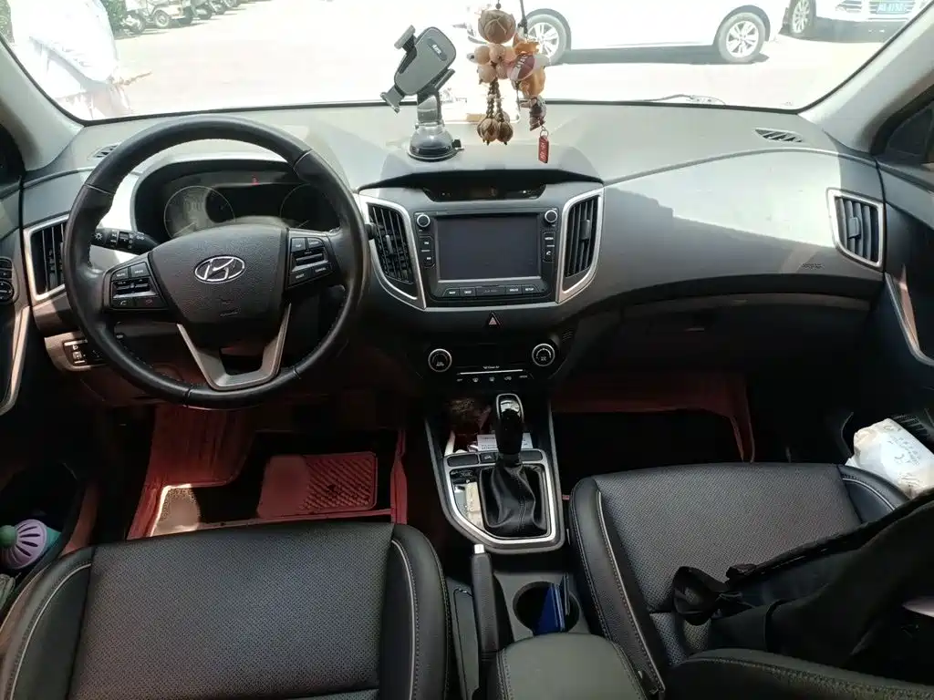 Hyundai ix25 2015 — фото 13