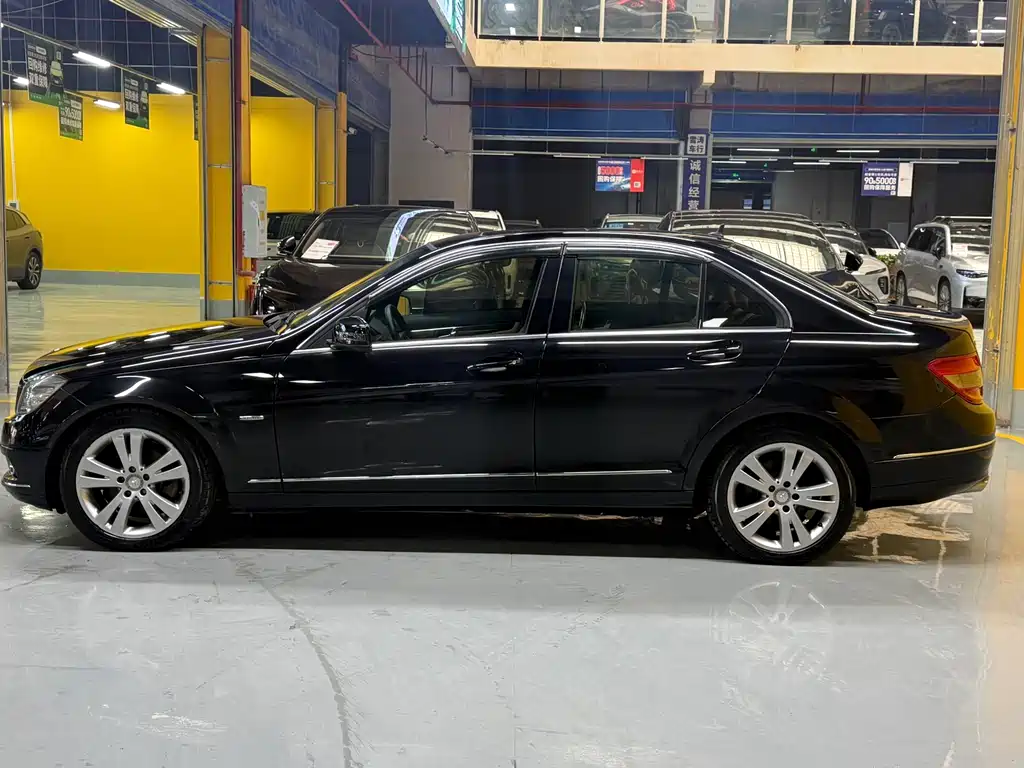 Mercedes-Benz C-Class 2012