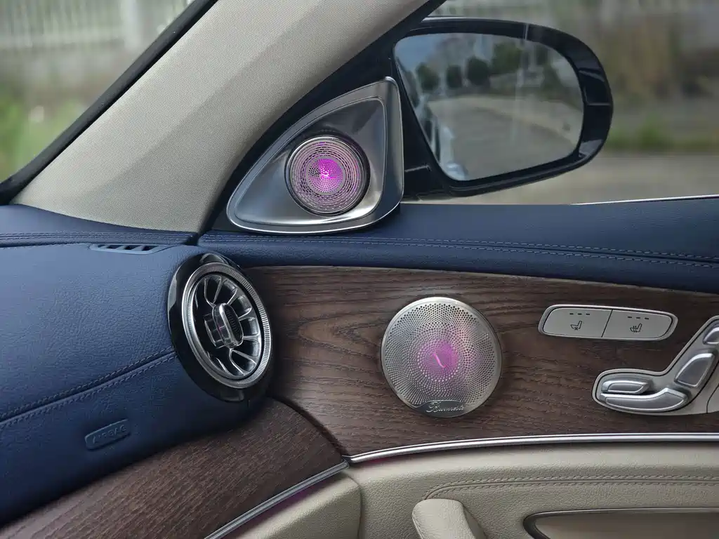 Mercedes-Benz E-Class 2021 — фото 15