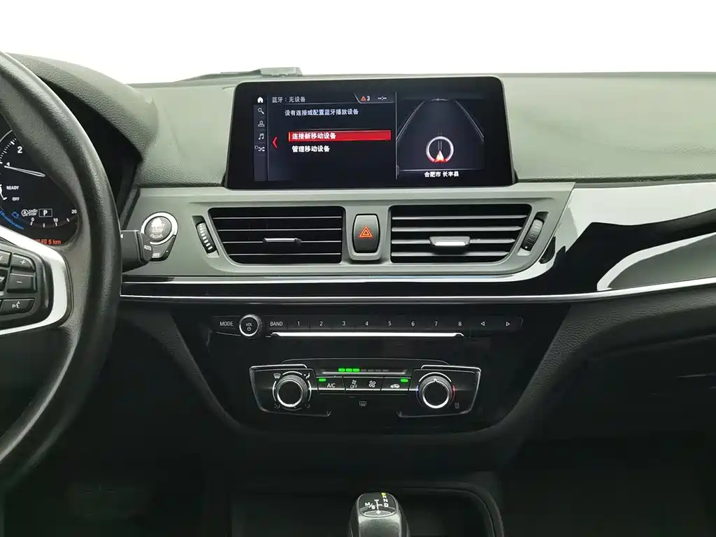 BMW 1 Series 2019 — фото 12