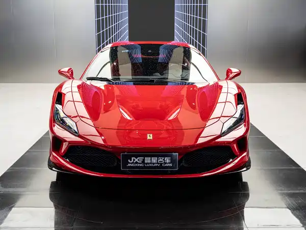 Ferrari F8 2022