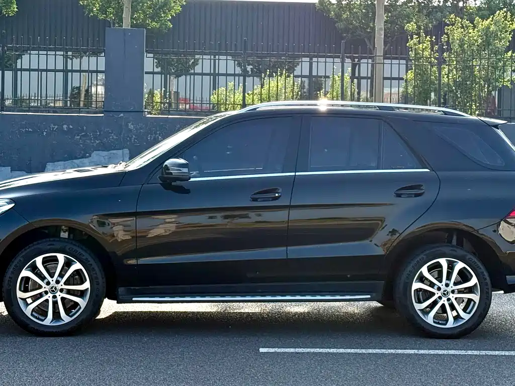 Mercedes-Benz GLE 2018 — фото 4