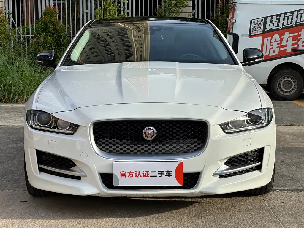 Jaguar XE 2016 — фото 2