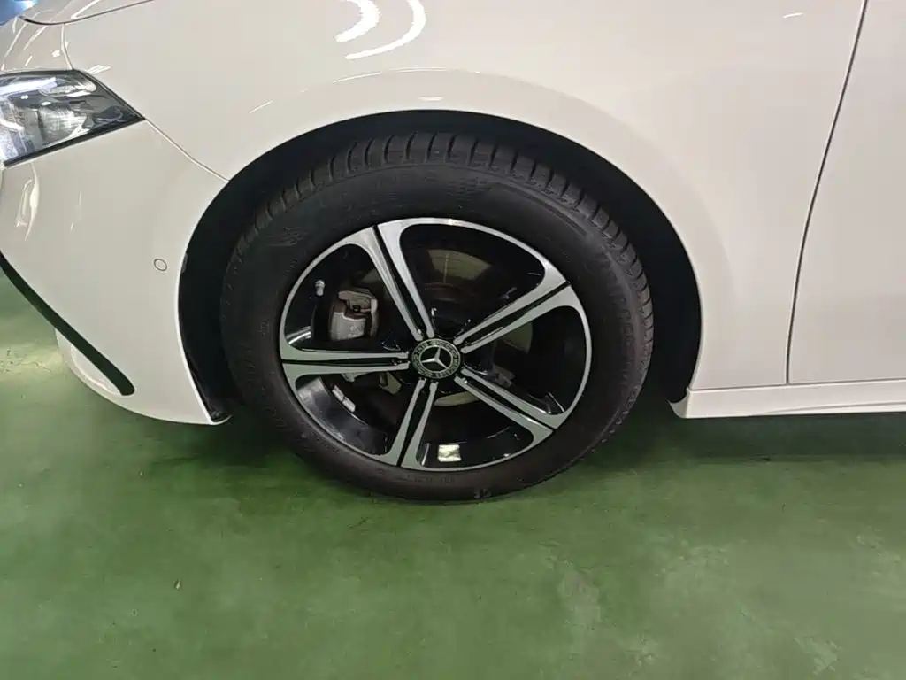 Mercedes-Benz A-Class 2023 — фото 23