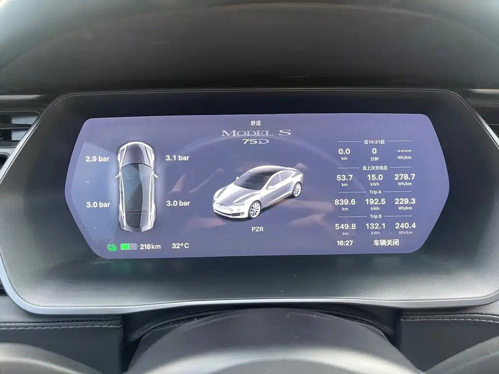 Tesla Model S 2019 — фото 17
