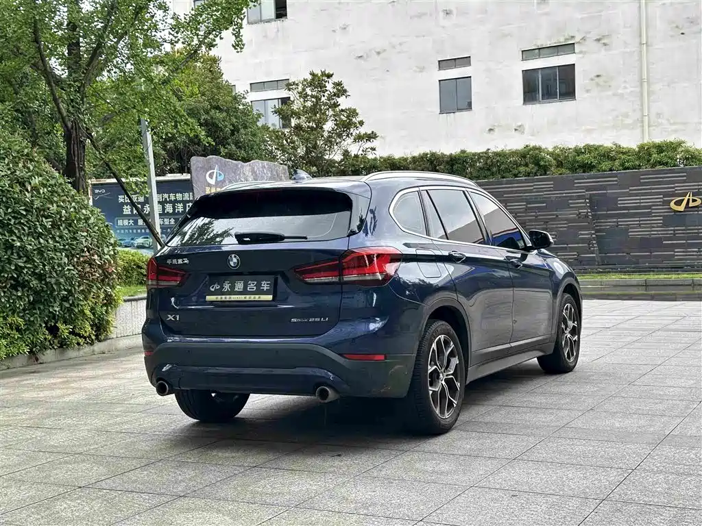 BMW X1 2020 — фото 9