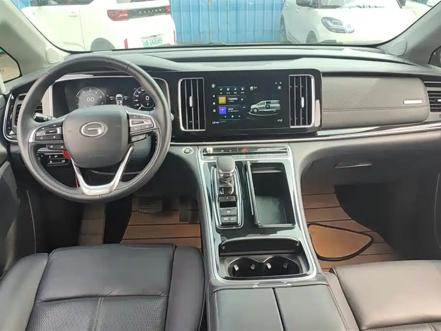 GAC Motor Trumpchi M8 2020 — фото 12
