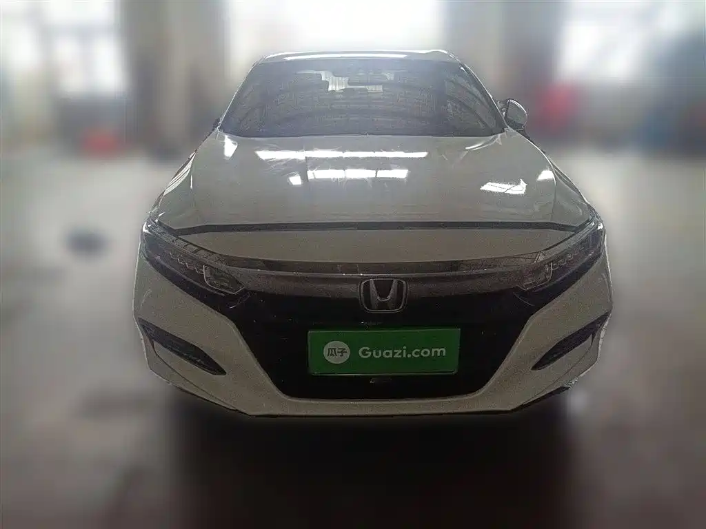 Honda Accord 2018 — фото 24