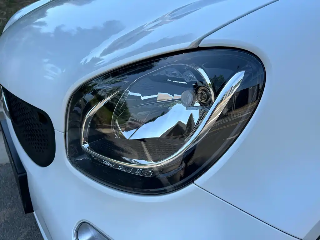smart Fortwo 2017 — фото 4