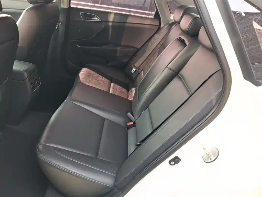 Hyundai Mistra 2016 — фото 17