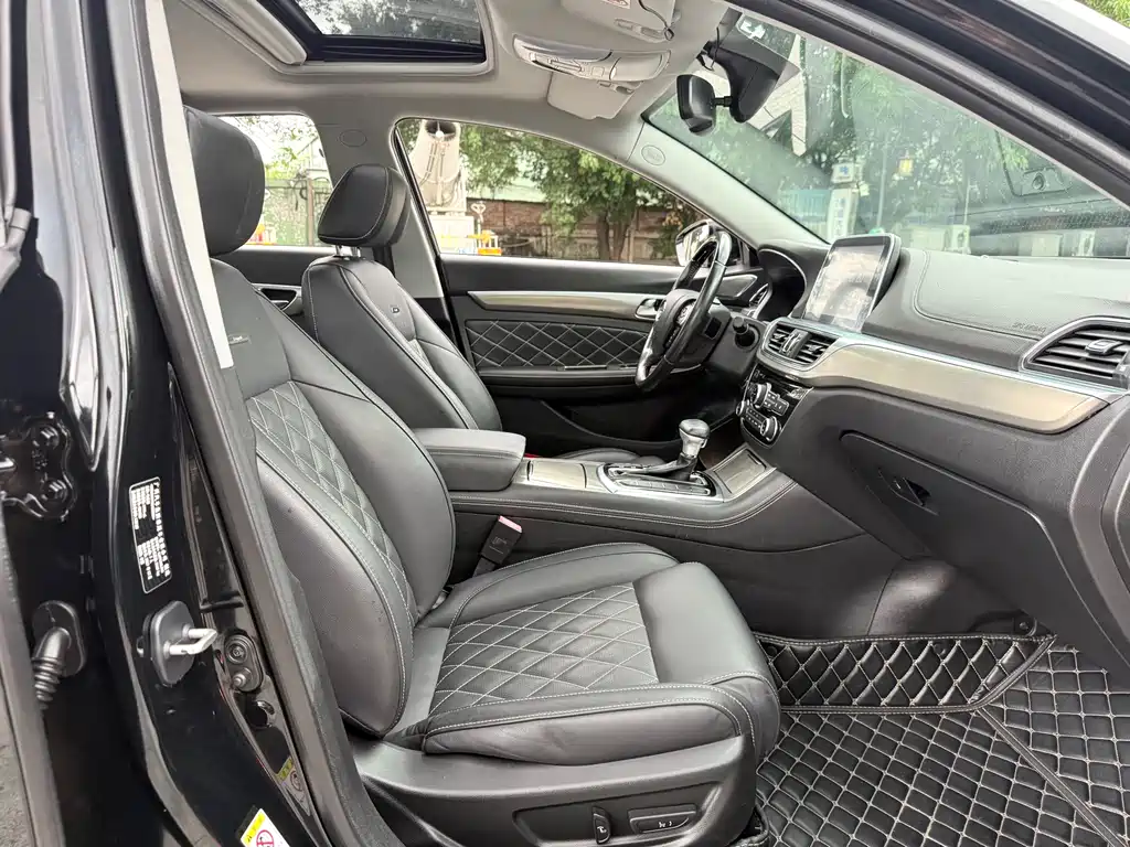 GAC Motor Trumpchi GA8 2018 — фото 18