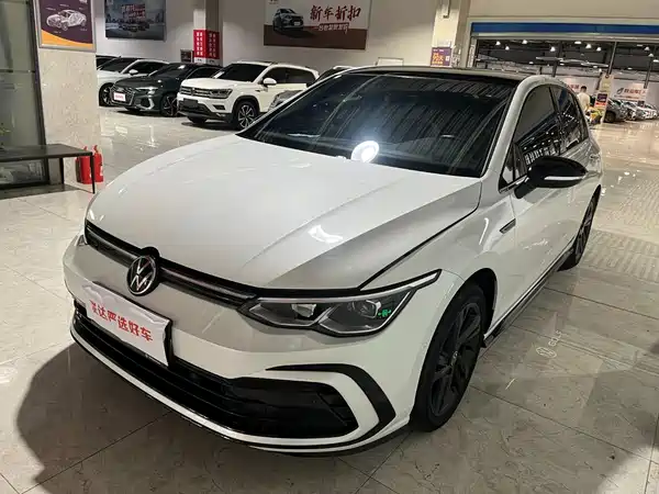 Volkswagen Golf 2023