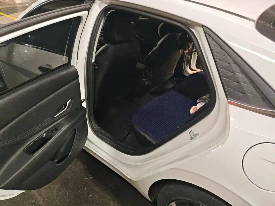 Hyundai Elantra 2024