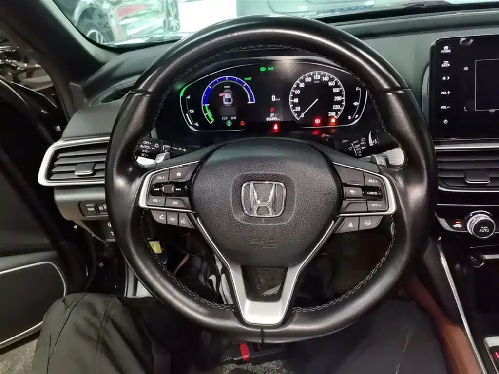 Honda Inspire 2022 — фото 11