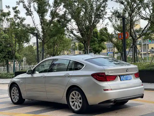 BMW 5 Series GT 2010