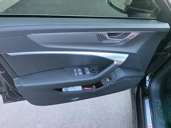 Audi A6L 2025
